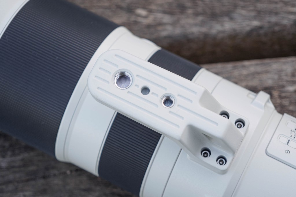 Sony FE 400-800mm F6.3-8 G OSS tripod foot