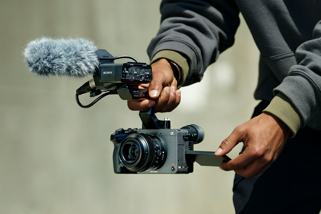 New Sony FX2 cinema camera with tilting viewfinder and A7C II tech