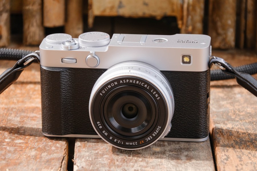Fujifilm X-E5 in silver with XF23mm F2.8 R WR lens