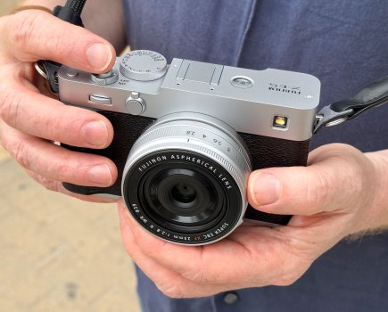 Fujifilm X-E5 in-hand
