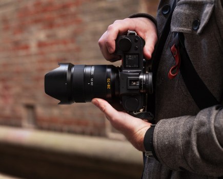 Leica SL Vario-Elmarit 28-70mm f/2.8 ASPH lens. Image credit: Leica