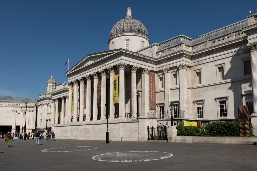 Panasonic Lumix 24-60mm F2.8 National Gallery London sample image.