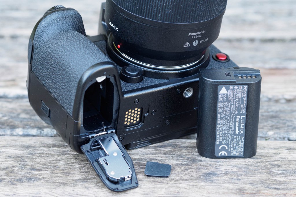 Panasonic Lumix S1IIE DMW-BLK22 battery