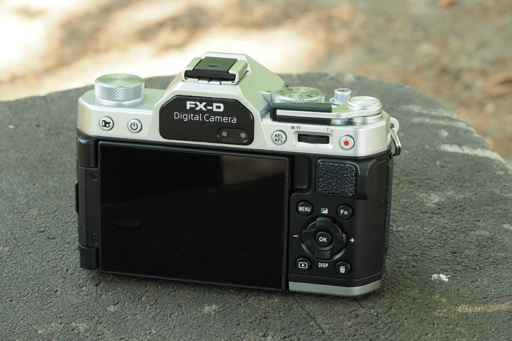 Yashica FX-D 100. Image credit: Joshua Waller