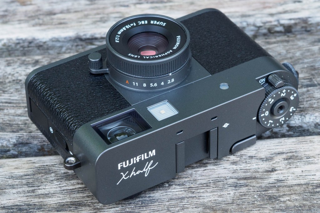Fujifilm X half