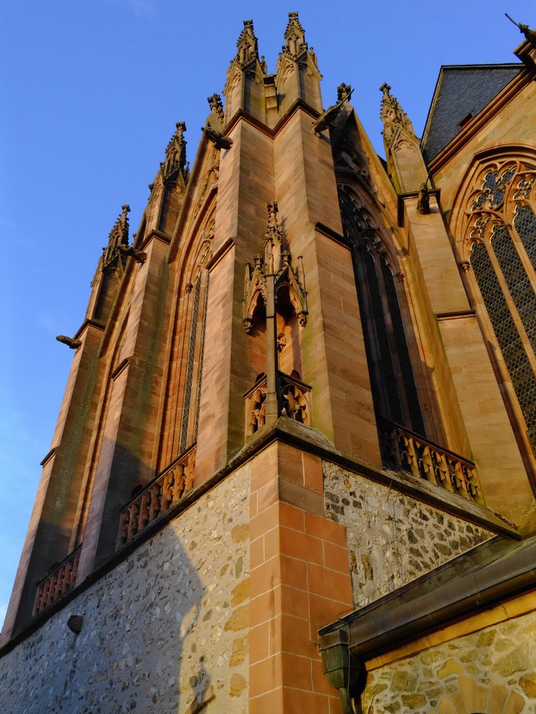 Fujifilm X half Wetzlar cathedral sample image