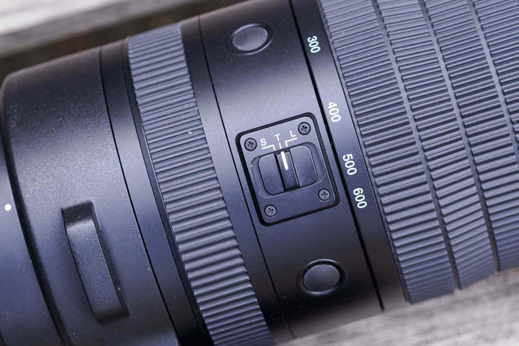 OM System 150-600mm F5-6.3 IS zoom tension switch. Image credit: Andy Westlake