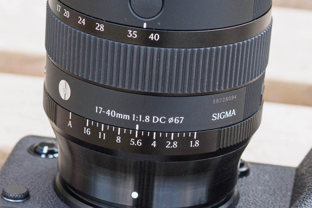 Sigma 17-40mm F1.8 DC aperture ring