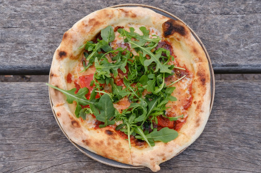 Sigma 17-40mm F1.8 pizza sample image