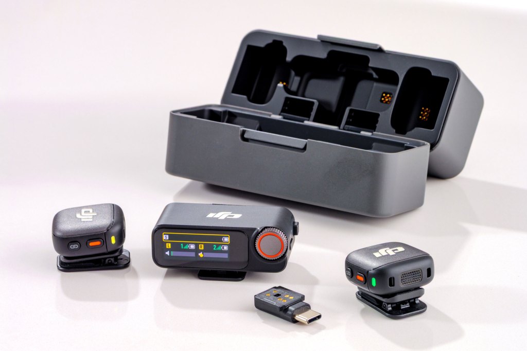 DJI Mic 3 kit: transmitters, receiver, USB-C adapter, and charging case