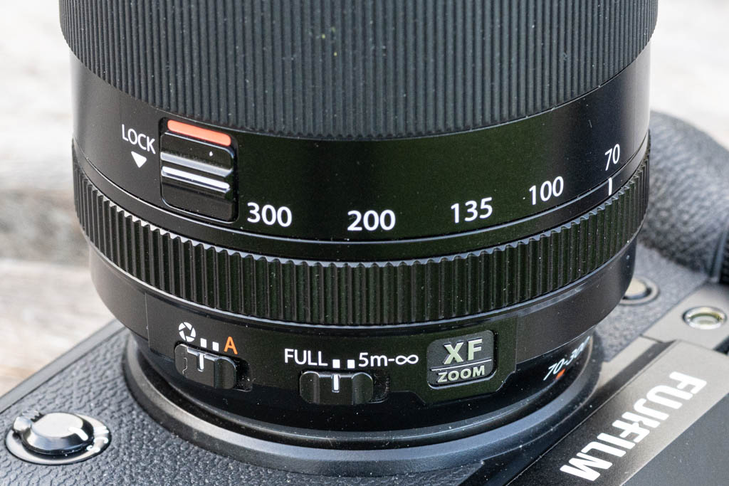 Fujifilm XF 70-300mm F4-5.6 R LM OIS WR lens controls.