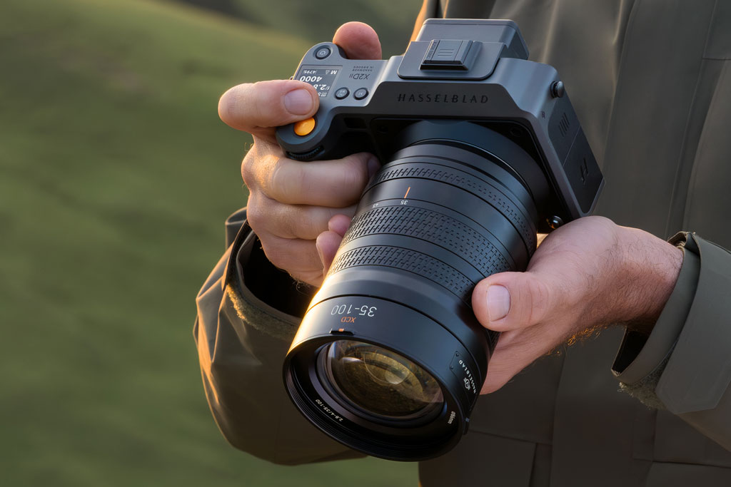 Hasselblad X2DII 100C with 35-100mm f/2.8-4 lens