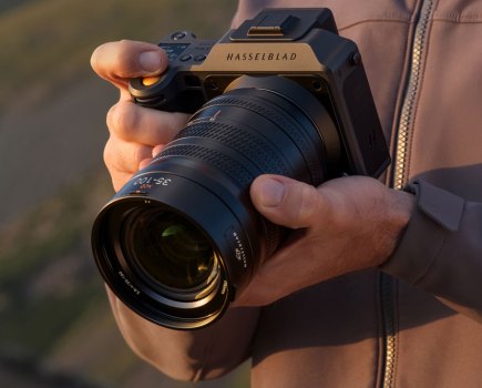 Hasselblad X2DII 100C with 35-100mm f/2.8-4 lens