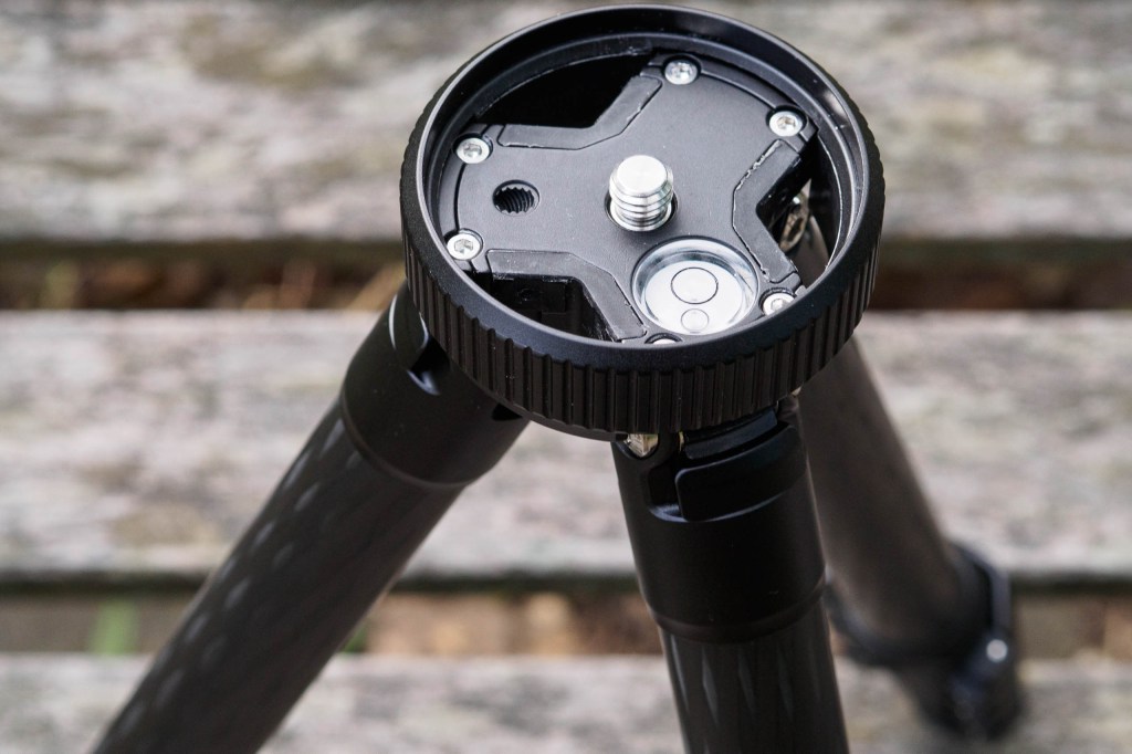 Heipi W28S main tripod top with head screw and spirit level