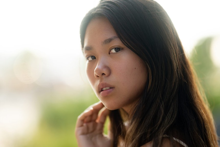 Nikon 85mm f/1.2 portrait sample