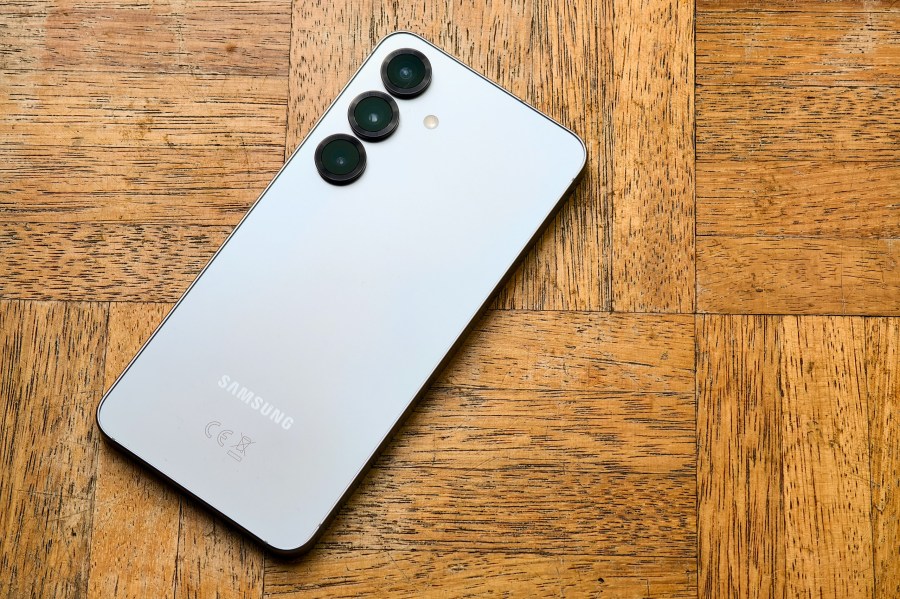 Samsung Galaxy S25. Image credit: Joshua Waller