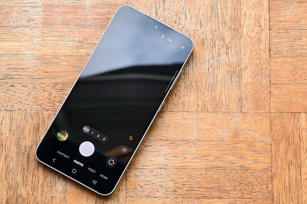 Samsung Galaxy S25. Image credit: Joshua Waller