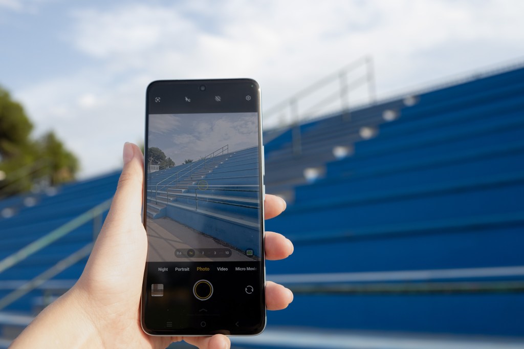 Vivo V60