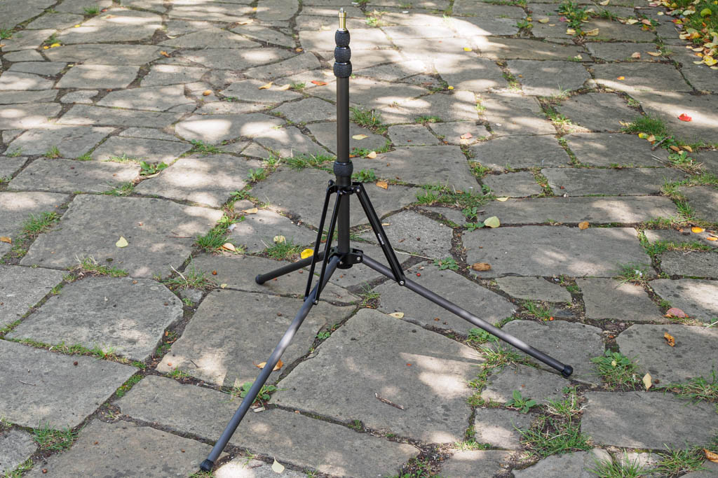 3 Legged Thing Luna light stand