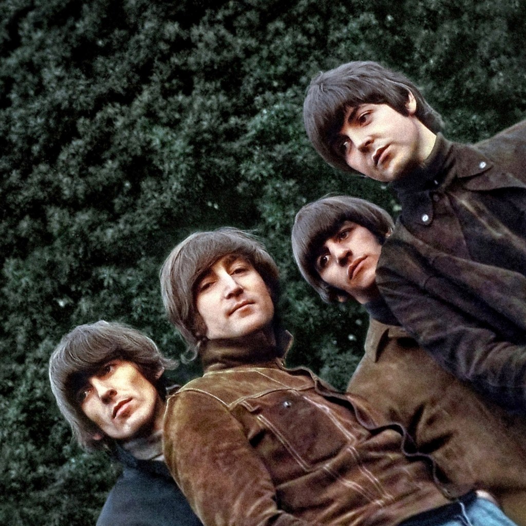 A wider angle, less cropped version of the distorted Robert Freeman photograph used on Rubber Soul’s cover. SINGLE USE ONLY. Image credit: Robert Freeman/Apple Corps