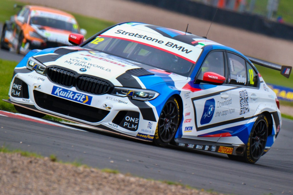 Fujifilm X-H2 sample image, racecar