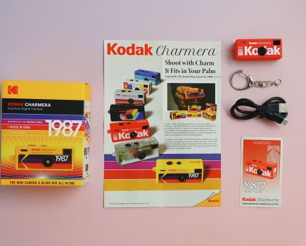 KOdak Charmera keychain camera with box and datasheet