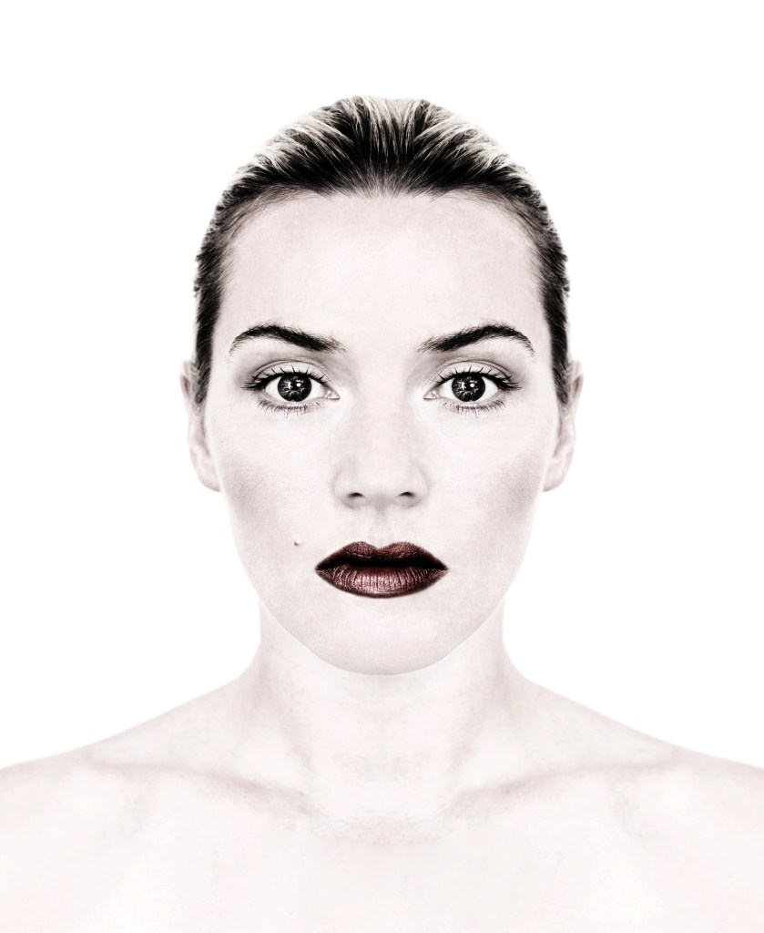 Kate Winslet, 15th August 2008. Copyright Andy Gotts. SINGLE USE ONLY