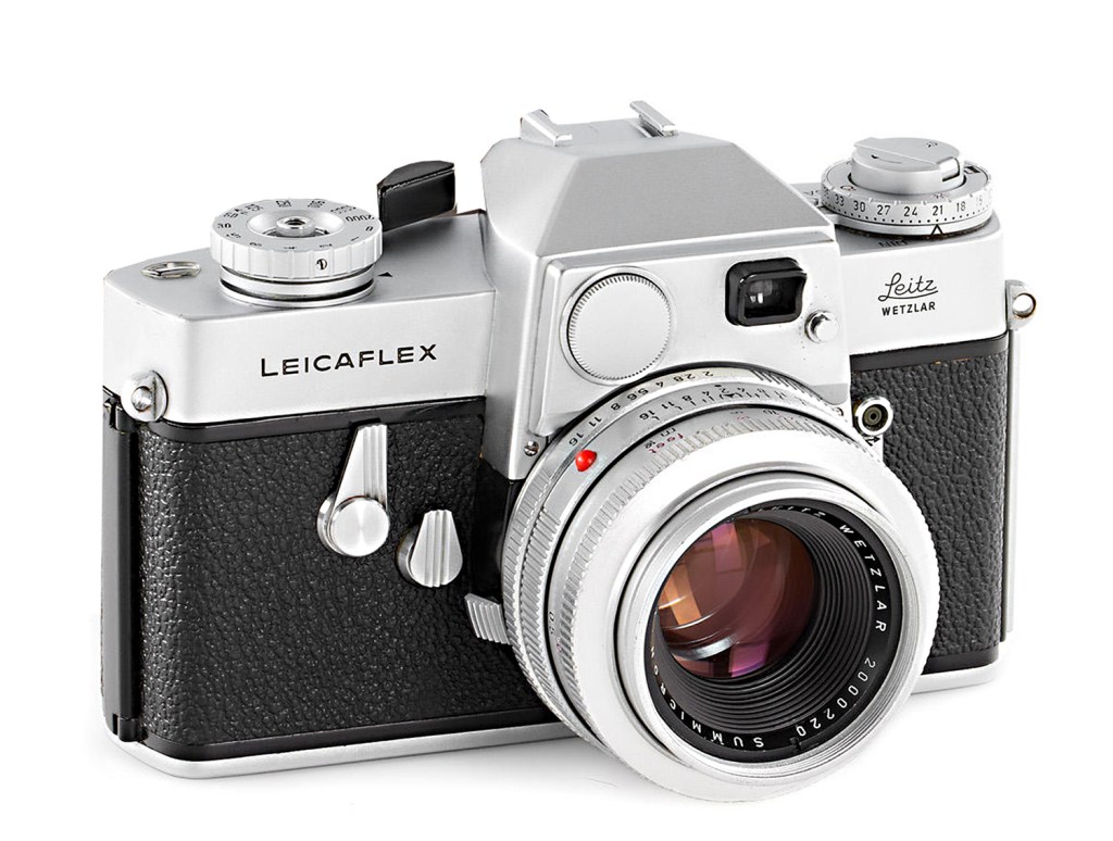 Leicaflex 1 single lens reflex (Picture courtesy of Leitz Auction, Vienna)
