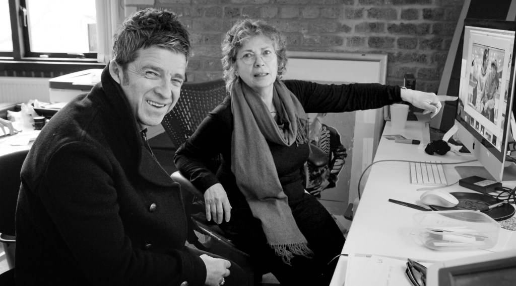 October 2023, Noel and Jill in Jill’s Studio, London, UK © Jill Furmanovsky SINGLE USE ONLY