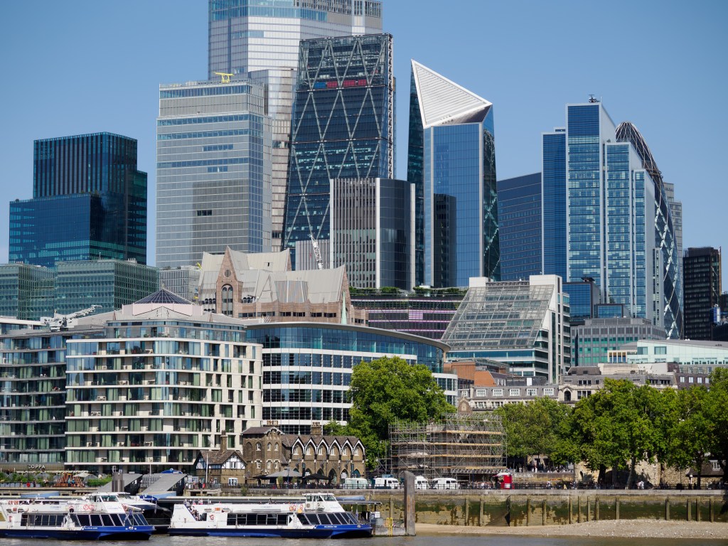 OM System 50-200mm F2.8 London skyline sample image