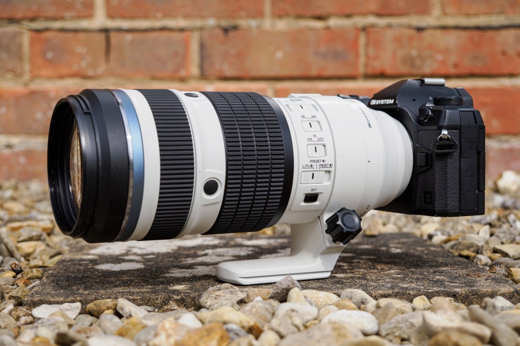 OM System 50-200mm F2.8 IS Pro