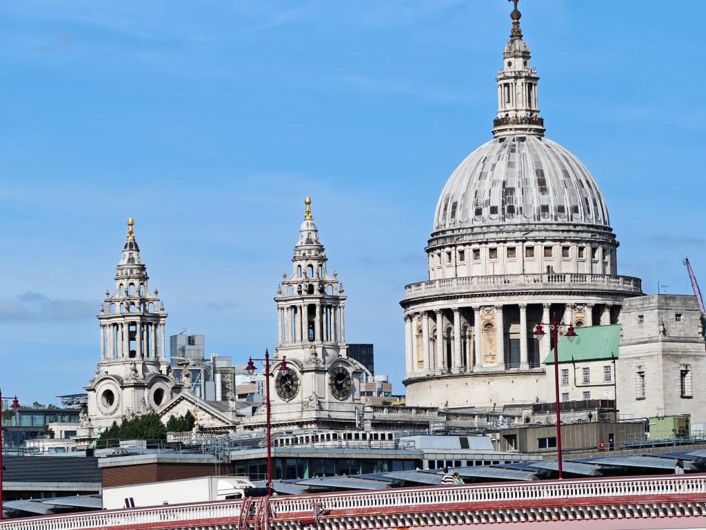 view over the thames towards st pauls cathedral using 10x zoom on oppo find x8 ultra