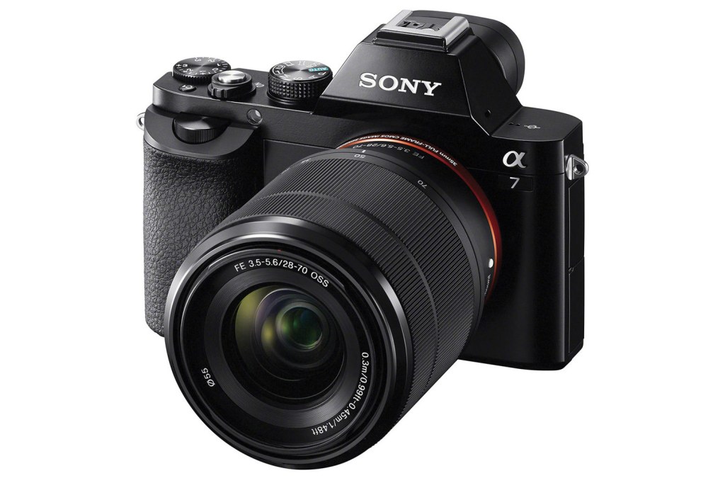 Sony A7 with 28-70mm kit lens. Real image. Image: Sony press.