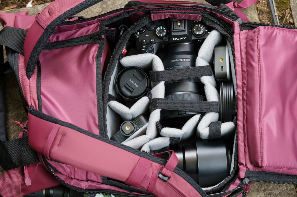 Wandrd Prvke 21 V4 photography bundle with camera kit.