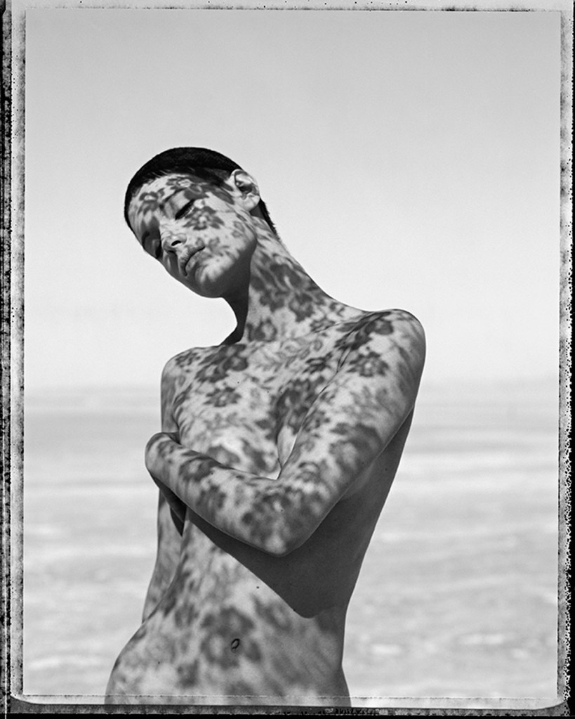 Vogue Spagna, Tunisia, 1994. Image Credit: Photo Gian Paolo Barbieri Courtesy 29 Arts In Progress Gallery SINGLE USE ONLY