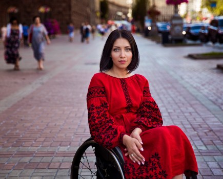 Uliana makes a difference in her homeland by assisting other people with disabilities who are grappling with the horrible consequences of war - Kyiv, Ukraine. Image Credit: Michaela Noroc