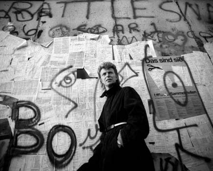 Bowie at the Berlin Wall, 1987