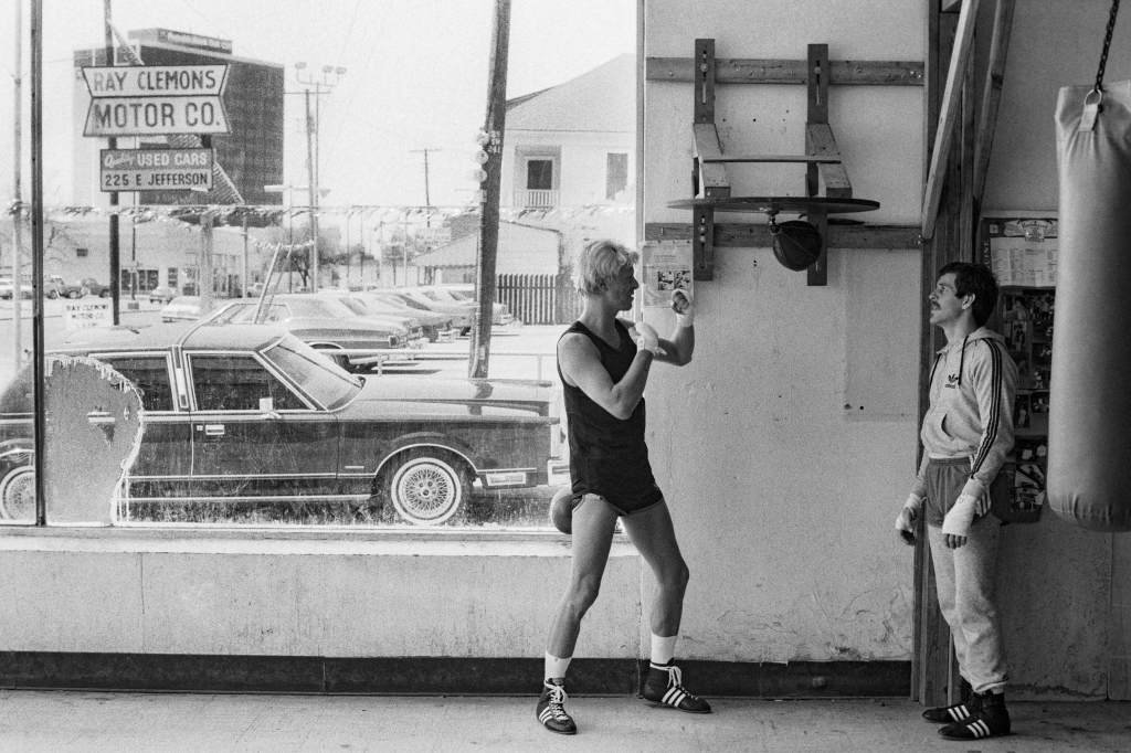 Bowie during boxing training, 1983