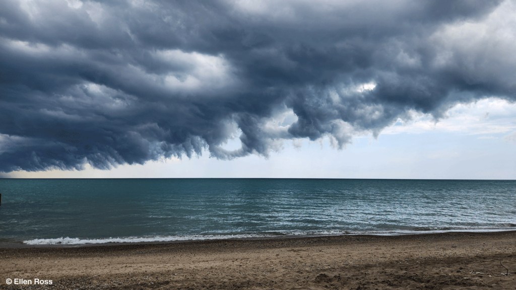 Clear Skies Ahead by Ellen Ross. Standard Chartered Young Weather Photographer of the Year 2025