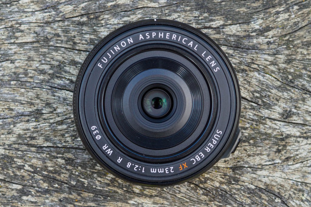 Fujifilm XF 23mm F2.8 R WR showing 11-blade aperture.