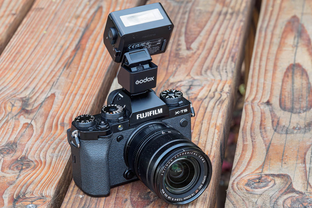 Godox iT30Pro angled on TTL Hot Shoe Riser on Fujifilm X-T5