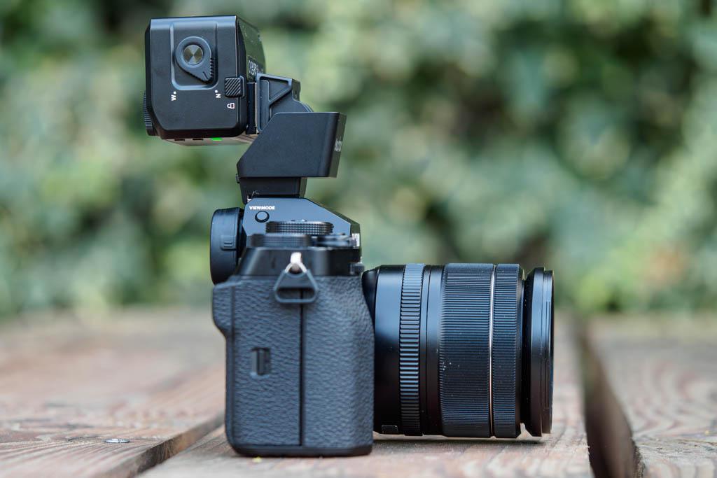 Godox iT30Pro set to 90° on TTL Hot Shoe Riser on Fujifilm X-T5. 