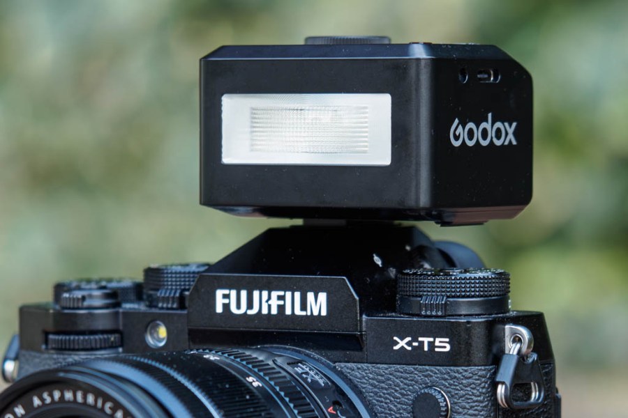 Godox iT30Pro on-camera flash unit