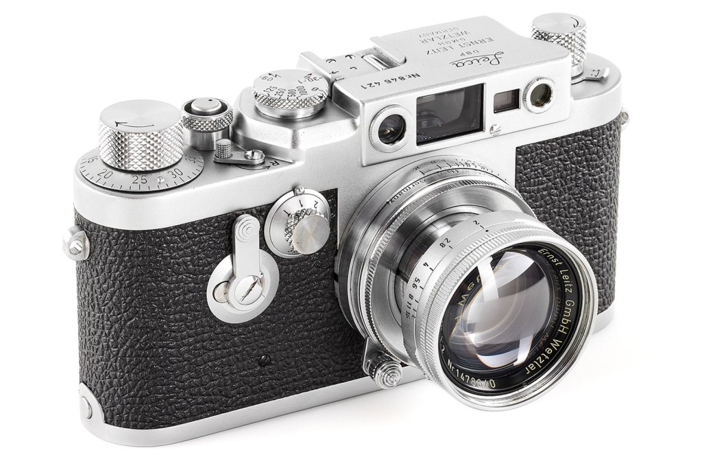 Three landmarks in the III series. Leica IIIg. John Wade