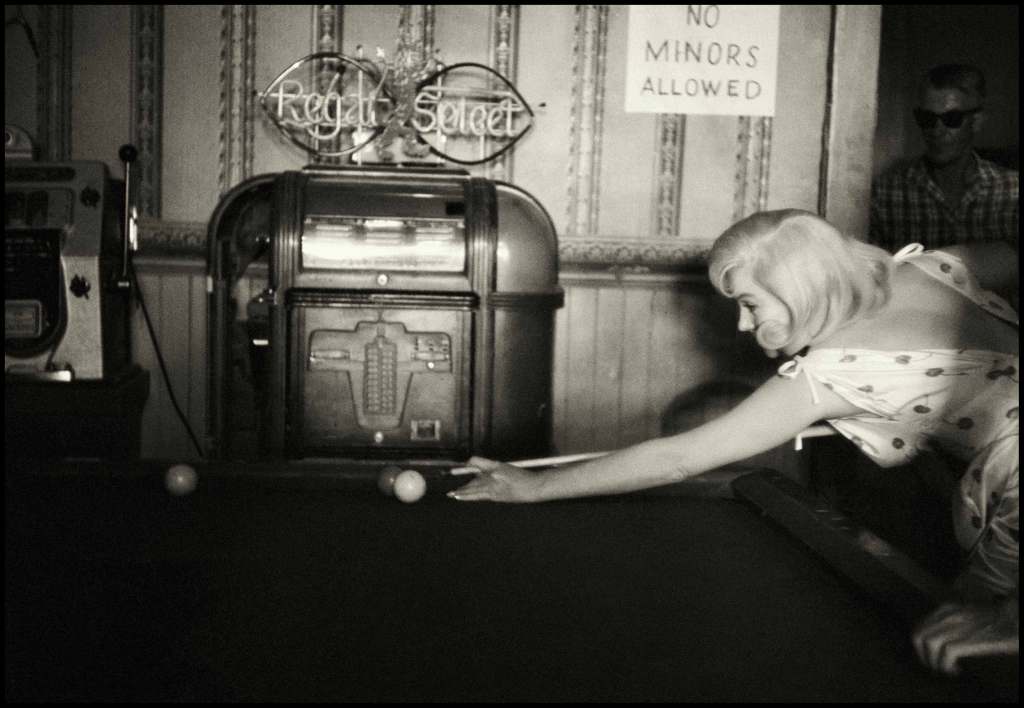 Marilyn Monroe playing billiards, Nevada, 1960