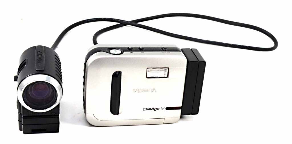 Minolta Dimage V 
with its detachable lens