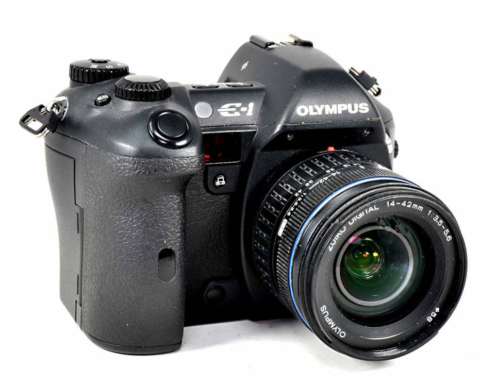 Olympus E-1 that started the brief craze for Four Thirds format cameras
