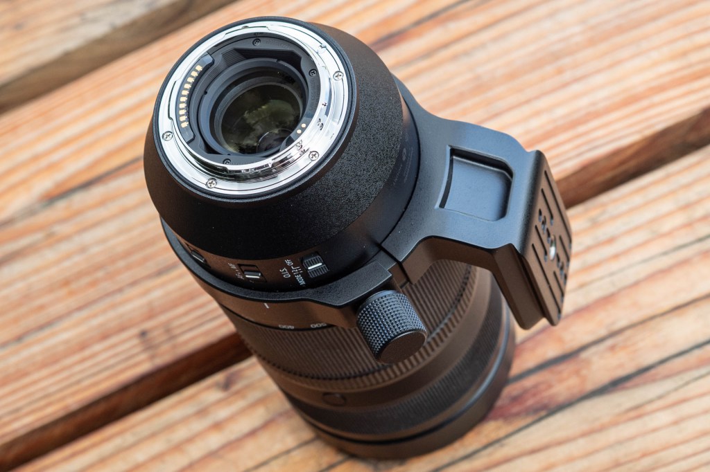 Panasonic Lumix S 100-500mm F5-7.1 OIS mount, showing extra contacts for teleconverters. 