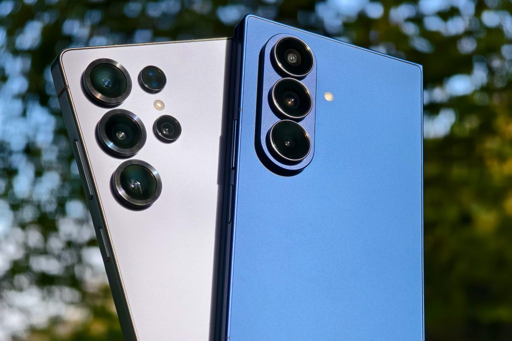 Samsung Galaxy Z Fold7 in blue (right) S25 Ultra (left). Photo Joshua Waller