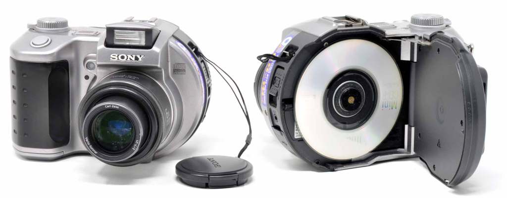 Front and back: the Sony MVC-CD400, which recorded images on mini-CDs